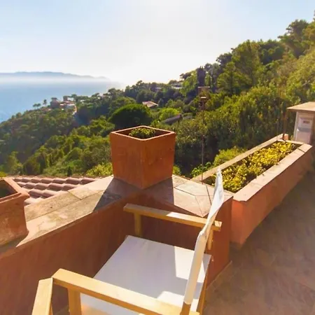 Tuca Tuca Si, Sea View Terrace And Private Dom wakacyjny