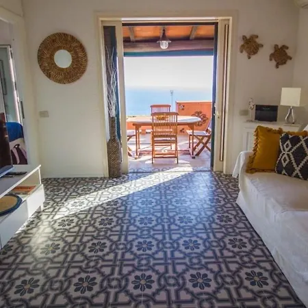 Tuca Tuca Si, Sea View Terrace And Private Holiday home